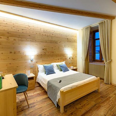 B&B Antica Residenza Centro Storico ตีราโน ภายนอก รูปภาพ