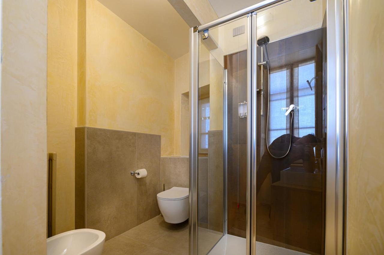 B&B Antica Residenza Centro Storico ตีราโน ภายนอก รูปภาพ