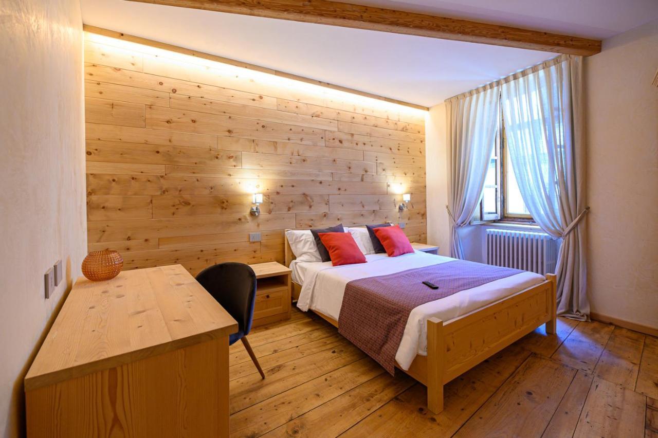 B&B Antica Residenza Centro Storico ตีราโน ภายนอก รูปภาพ