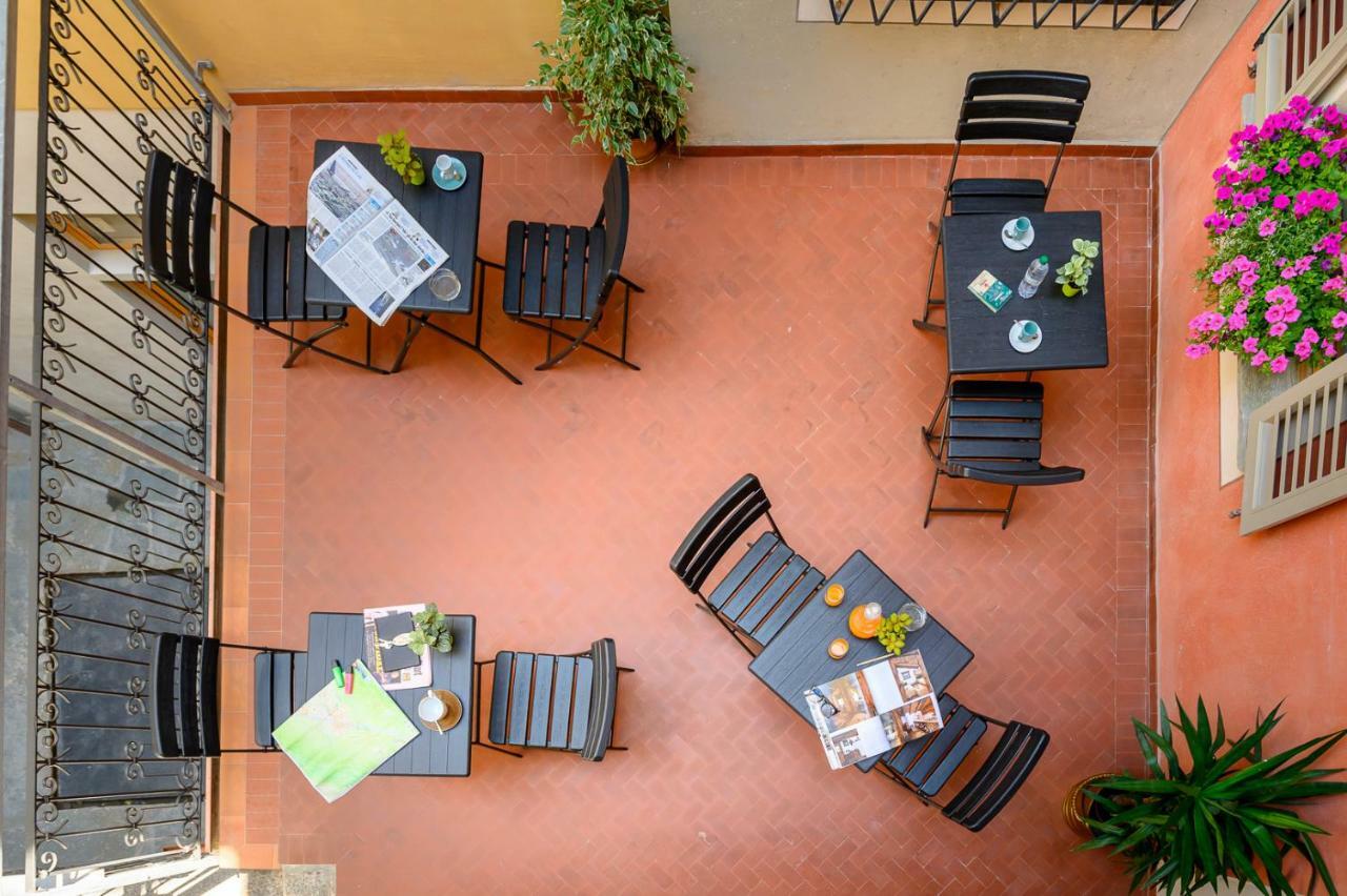 B&B Antica Residenza Centro Storico ตีราโน ภายนอก รูปภาพ