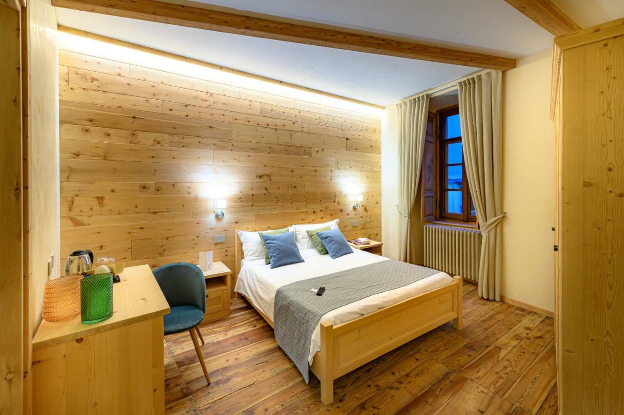 B&B Antica Residenza Centro Storico ตีราโน ภายนอก รูปภาพ